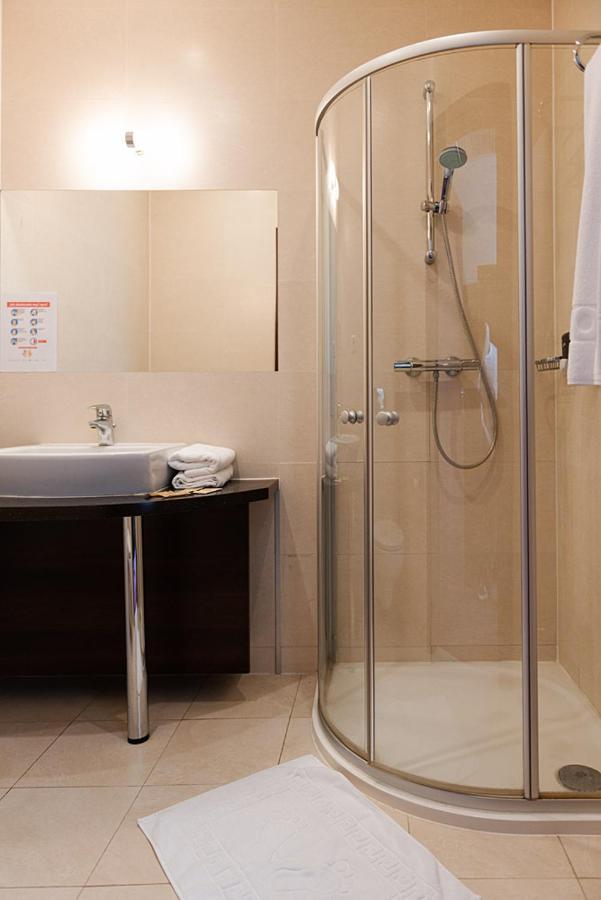 Hotel Mop Olesnica Mala Kurowskie Chalupy Экстерьер фото